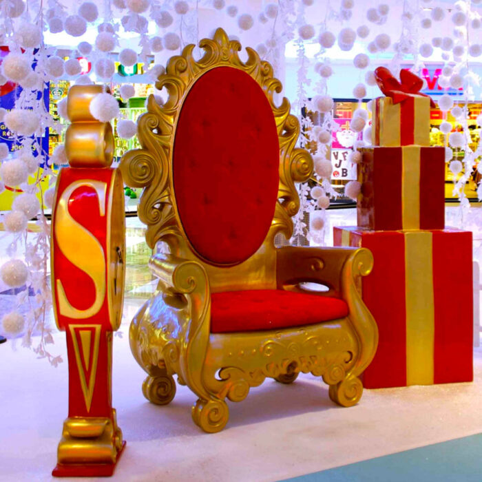 throne red and gold